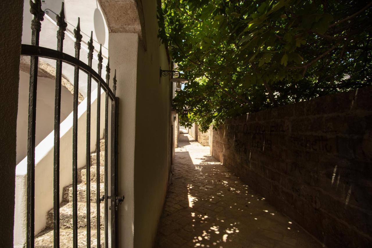 לינה וארוחת בוקר ראקאלה Don Alfonso Dimora D'Epoca מראה חיצוני תמונה