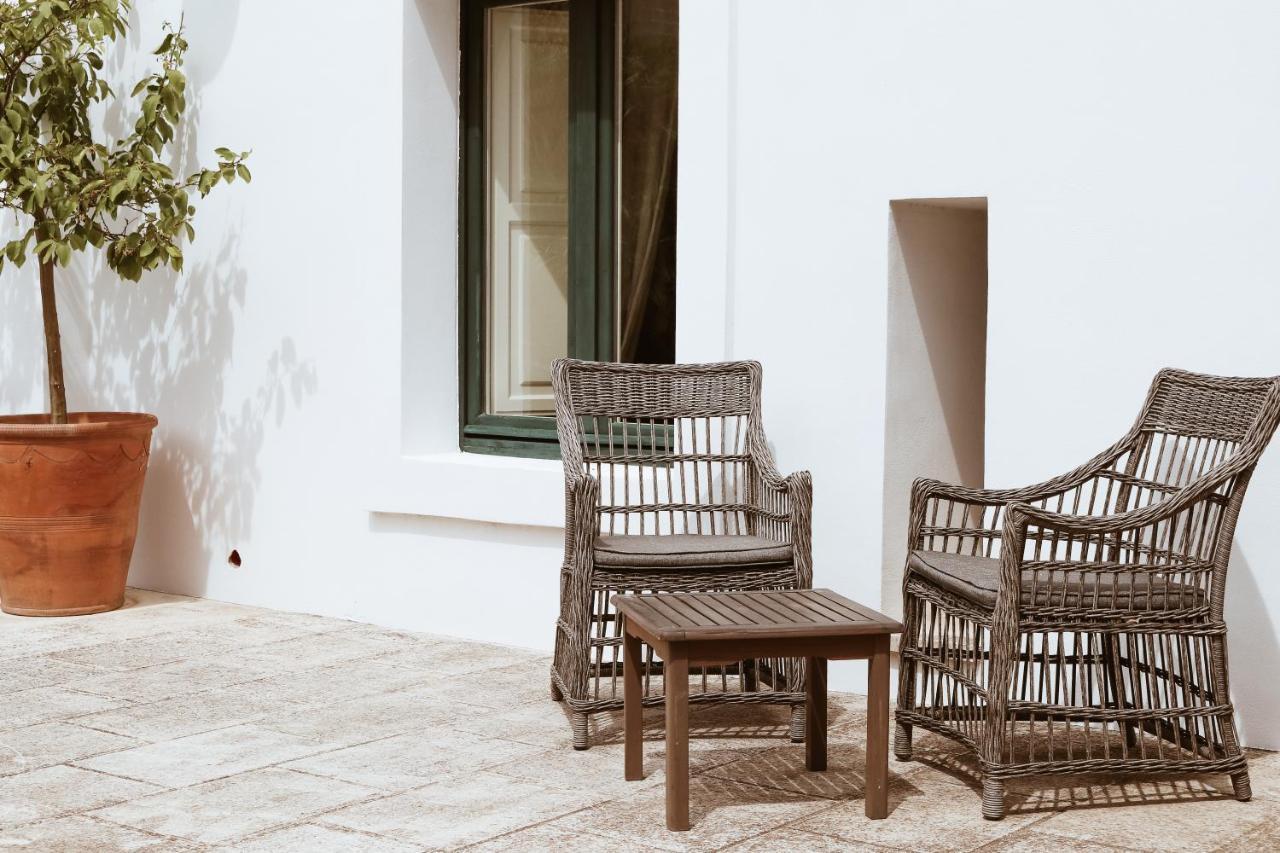 לינה וארוחת בוקר ראקאלה Don Alfonso Dimora D'Epoca מראה חיצוני תמונה